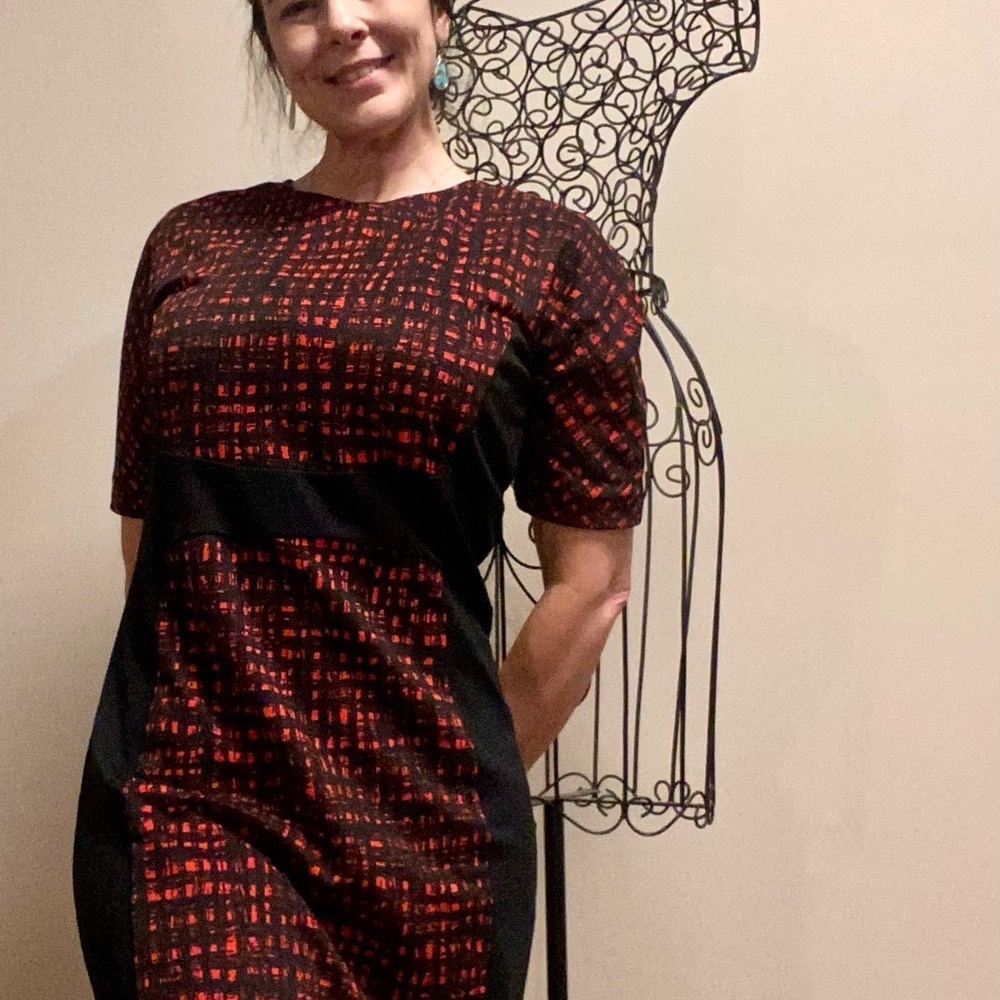 Michael Kors Size 6 Vintage Red/Black Dress